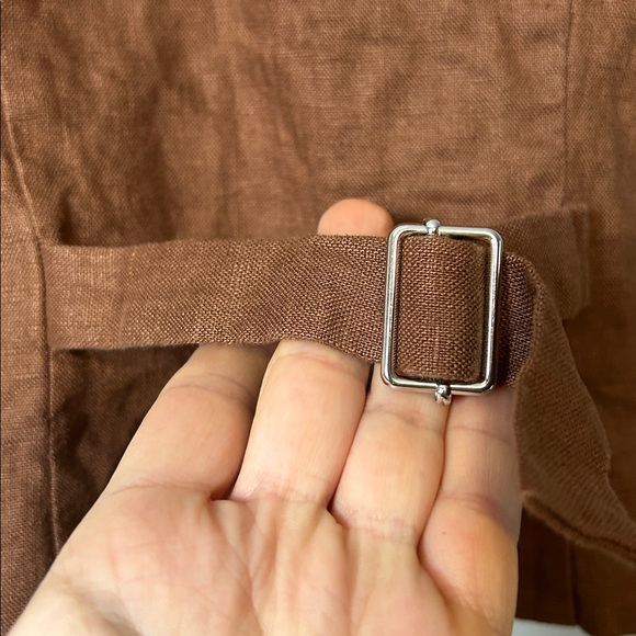 Lovers + Friends Asa Linen Vest in Chocolate size XS 
Lovers and Friends - Picture 9 of 12